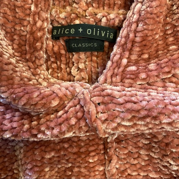 Alice + olivia Rosy Laticia Hoodie Sweater Sz M - Picture 10 of 13